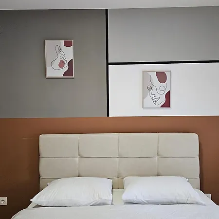 Luxury Apartman Eleni Rooms Oaza Mira I Tisine U Centru Vrnjacke Banje Vrnjacka Banja Exterior photo