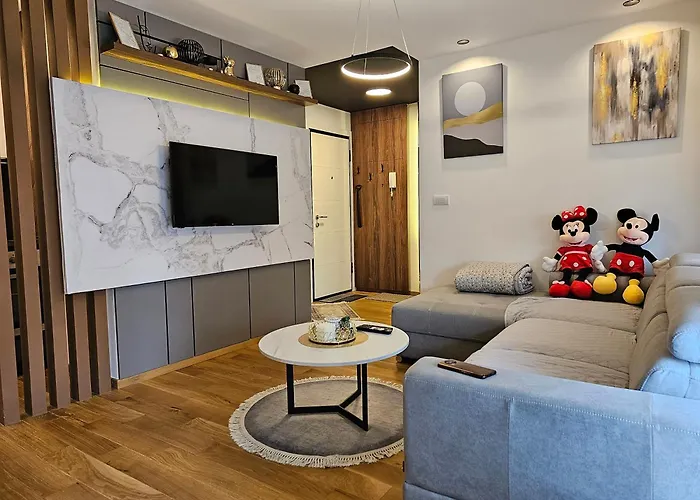 Luxury Apartman Eleni Rooms Oaza Mira I Tisine U Centru Vrnjacke Banje